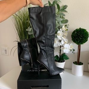 High heel boots